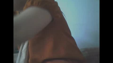 yumi123_ online show from October 4, 12:08 am