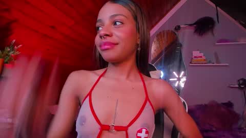 Snapshot of yumi_hanna chatting on December 4, 2:43 am yumi_hanna online show from December 4, 2:43 am