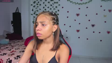 yumi_hanna online show from April 27, 1:58 am