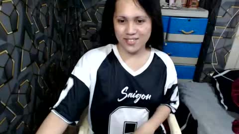 yumi online show from October 8, 5:38 am