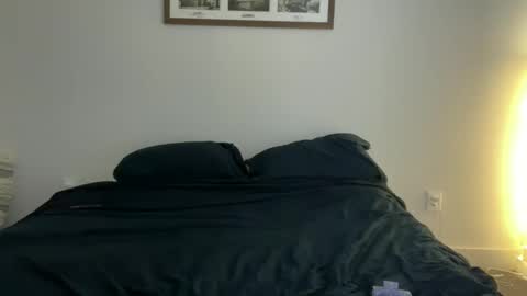 Snapshot of yumiandwolf chatting on February 7, 2:29 am yumiandwolf online show from February 7, 2:29 am