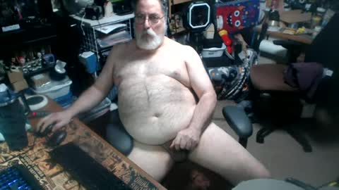 yummyflguy online show from July 1, 7:13 pm
