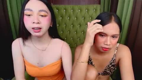 Snapshot of yummyhotkendra chatting on June 18, 5:19 am yummyhotkendra online show from June 18, 5:19 am