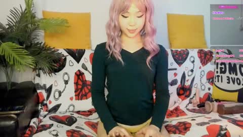 Snapshot of yummyqueen1 chatting on December 4, 5:38 am KIM online show from December 4, 5:38 am