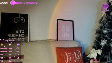 Snapshot of yummyqueen1 chatting on December 16, 2:04 am KIM online show from December 16, 2:04 am