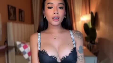 Snapshot of yummyrenalyn chatting on July 10, 7:27 pm Goddes Renalyn online show from July 10, 7:27 pm