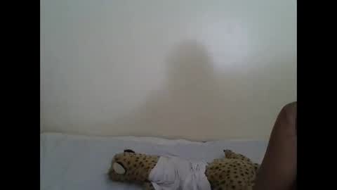 Snapshot of yuna_05 chatting on May 23, 3:27 pm yuna_05 online show from May 23, 3:27 pm