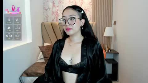 Yuna  online show from September 17, 12:07 pm