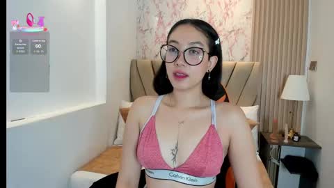 Yuna  online show from October 2, 1:51 pm