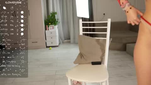 Snapshot of yuna_leen chatting on October 14, 3:24 pm yuna_leen online show from October 14, 3:24 pm