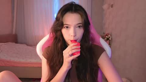 Snapshot of yuna_sunshy chatting on May 5, 1:13 am Yuna online show from May 5, 1:13 am