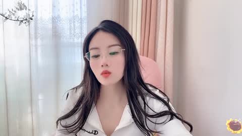 Snapshot of yuner0715 chatting on December 14, 2:56 am YunEr online show from December 14, 2:56 am