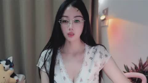 YunEr online show from June 9, 3:12 pm