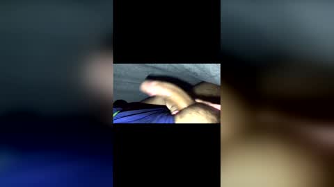 Snapshot of yungdaggerdixk4 chatting on May 27, 6:49 pm Yungdaggerdixk4 online show from May 27, 6:49 pm