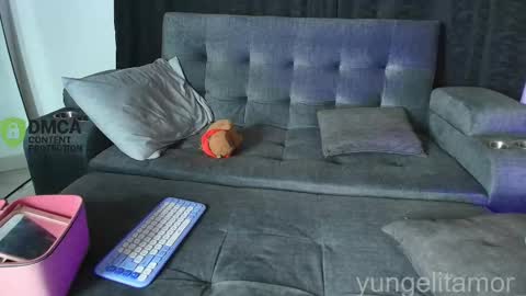 Snapshot of yungelitamor_ chatting on November 14, 5:06 am ELITA online show from November 14, 5:06 am