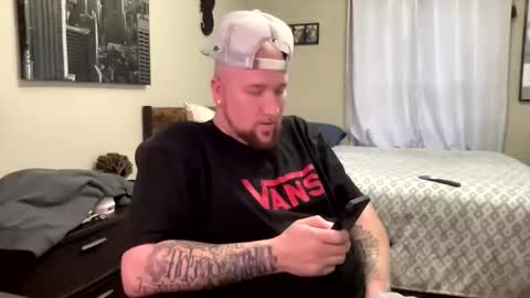 yungmugger47 online show from March 8, 11:41 pm