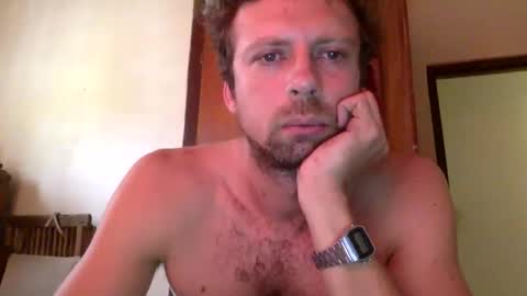Snapshot of yungrover chatting on December 21, 6:44 pm yungrover online show from December 21, 6:44 pm