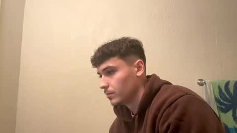 Snapshot of yungstudbev chatting on December 17, 12:56 am yungstudbev online show from December 17, 12:56 am