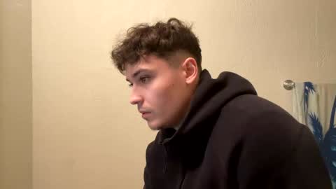 Snapshot of yungstudbev chatting on December 18, 10:13 pm yungstudbev online show from December 18, 10:13 pm