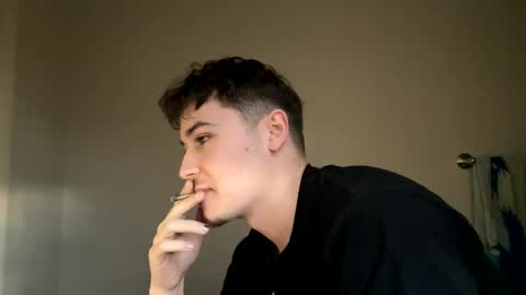 Snapshot of yungstudbev chatting on December 19, 8:13 pm yungstudbev online show from December 19, 8:13 pm