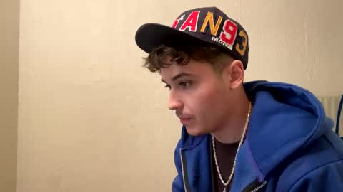 Snapshot of yungstudbev chatting on December 21, 10:51 pm yungstudbev online show from December 21, 10:51 pm