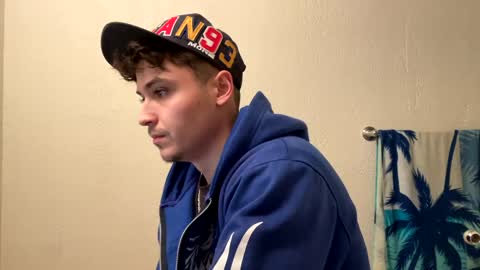 Snapshot of yungstudbev chatting on December 22, 4:06 am yungstudbev online show from December 22, 4:06 am