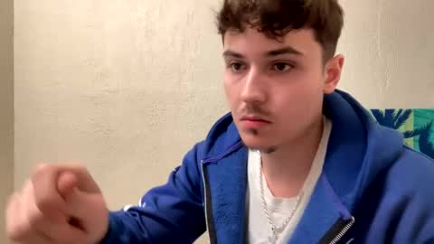 Snapshot of yungstudbev chatting on December 26, 4:43 am yungstudbev online show from December 26, 4:43 am