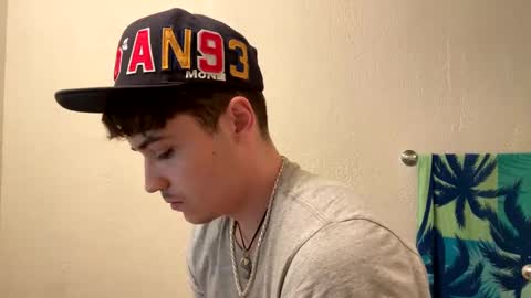 Snapshot of yungstudbev chatting on January 6, 7:20 am yungstudbev online show from January 6, 7:20 am