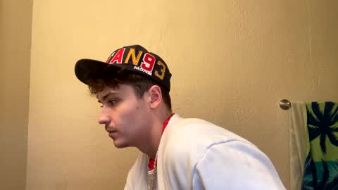 Snapshot of yungstudbev chatting on January 8, 1:31 pm yungstudbev online show from January 8, 1:31 pm