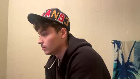 Snapshot of yungstudbev chatting on January 10, 1:32 am yungstudbev online show from January 10, 1:32 am