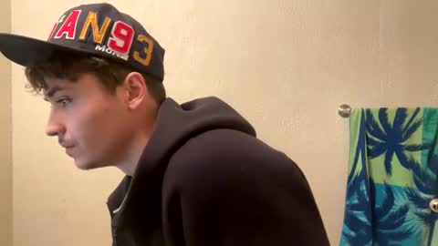 Snapshot of yungstudbev chatting on January 12, 6:28 am yungstudbev online show from January 12, 6:28 am