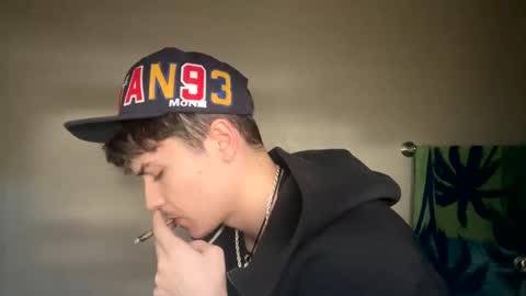 Snapshot of yungstudbev chatting on January 12, 3:14 pm yungstudbev online show from January 12, 3:14 pm