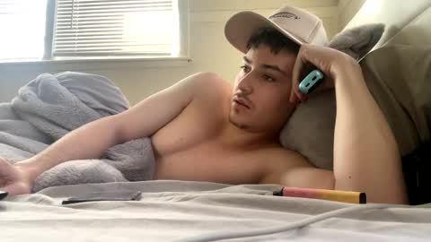 Snapshot of yungstudbev chatting on February 28, 8:39 pm yungstudbev online show from February 28, 8:39 pm