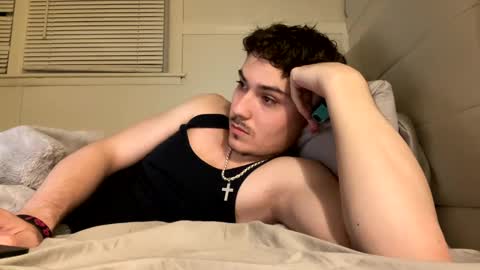 Snapshot of yungstudbev chatting on March 6, 2:41 am yungstudbev online show from March 6, 2:41 am