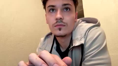 Snapshot of yungstudbev chatting on September 9, 1:49 am yungstudbev online show from September 9, 1:49 am