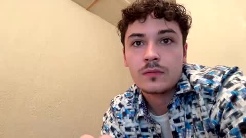 Snapshot of yungstudbev chatting on October 7, 5:32 pm yungstudbev online show from October 7, 5:32 pm