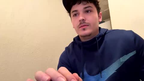 Snapshot of yungstudbev chatting on October 8, 11:35 pm yungstudbev online show from October 8, 11:35 pm