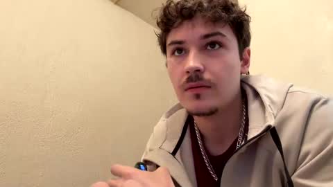 Snapshot of yungstudbev chatting on October 26, 6:58 pm yungstudbev online show from October 26, 6:58 pm