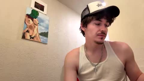 Snapshot of yungstudbev chatting on December 19, 5:20 pm yungstudbev online show from December 19, 5:20 pm