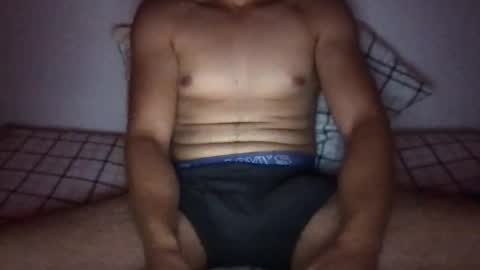 Snapshot of yungthickklatinoo chatting on November 18, 7:35 am YungThickkLatinoo online show from November 18, 7:35 am