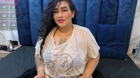 yunkeyc online show from April 22, 10:33 pm