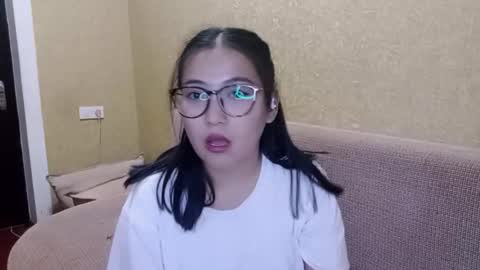 Yuna online show from November 24, 1:11 pm