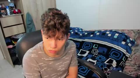 yurii_moody online show from April 21, 2:23 pm