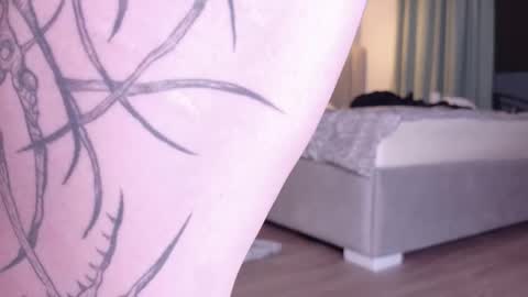 Hi My name Yuriko online show from September 27, 4:23 pm