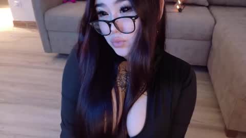 Hi My name Yuriko online show from November 22, 10:36 am