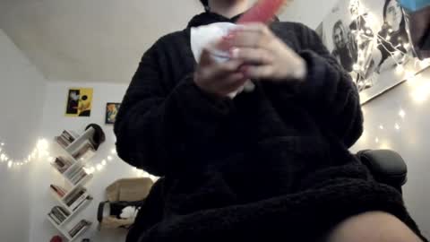 Snapshot of yury_sun chatting on January 8, 10:58 pm paola online show from January 8, 10:58 pm