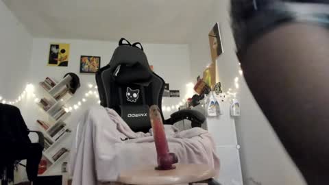 Snapshot of yury_sun chatting on January 24, 3:43 am paola online show from January 24, 3:43 am