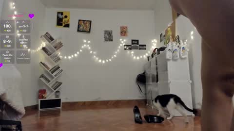 Snapshot of yury_sun chatting on February 11, 3:18 am paola online show from February 11, 3:18 am