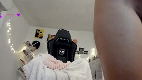 Snapshot of yury_sun chatting on March 6, 3:02 am paola online show from March 6, 3:02 am