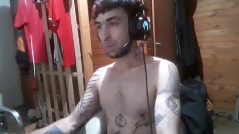 Yuumi online show from November 12, 6:58 am